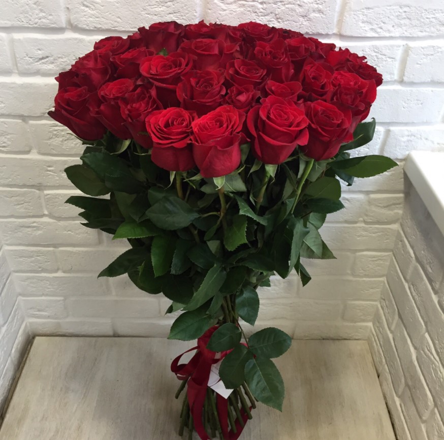 Букет Красные розы Гран При в Зарубино