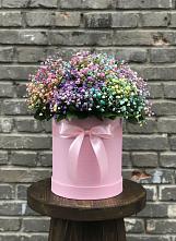 Цветочная композиция из Гипсофила и Розы в шляпной коробке в Зарубино