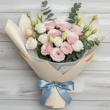 Букет цветов из:  Лизиантусы в Зарубино