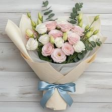 Букет цветов из:  Лизиантусы в Зарубино