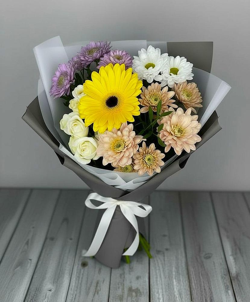 Букет цветов из: Розы, Герберы и Хризантемы в Зарубино