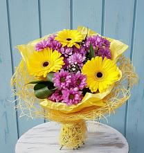 Букет цветов из:  Хризантемы и Герберы в Зарубино