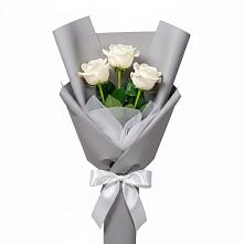 Букет 3 белые розы в Зарубино