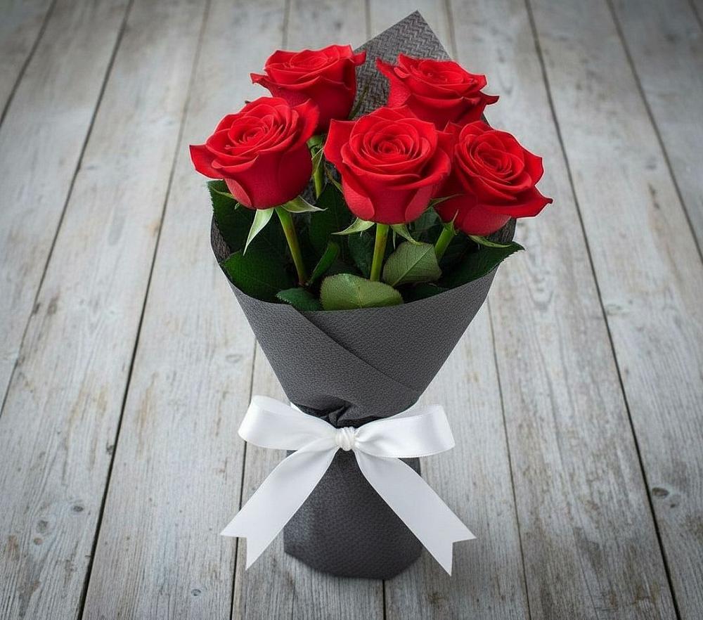 Букет 5 Красных роз Эдлесс Лав в Зарубино